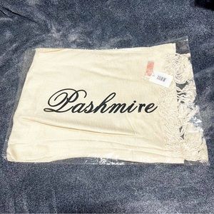 👚NWT Cream Pashmire Women Scarf/Shall